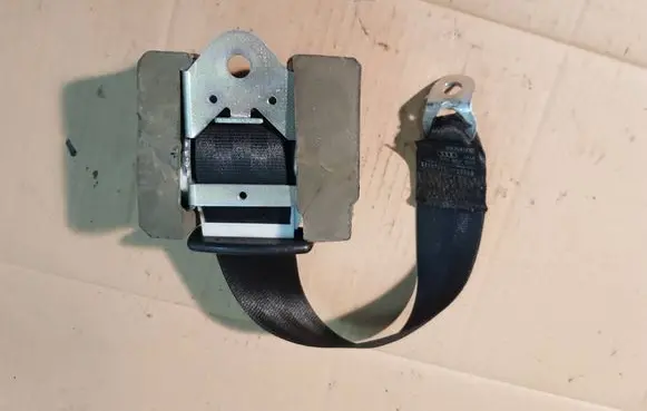 Audi A3 S3 A3 Sportback 8P Rear seatbelt 8P0857805 33054502