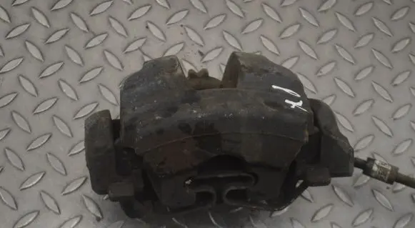 Volvo XC90 Front brake caliper