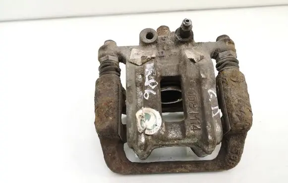 Honda CR-V Rear brake caliper M14