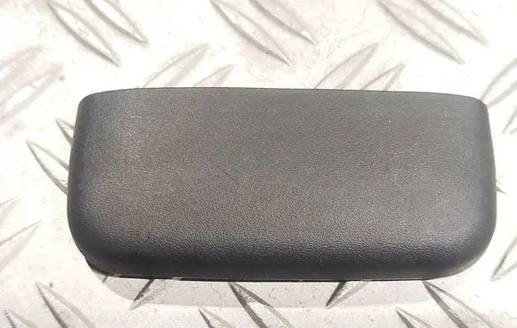 Mitsubishi Pajero Seat trim MR408593