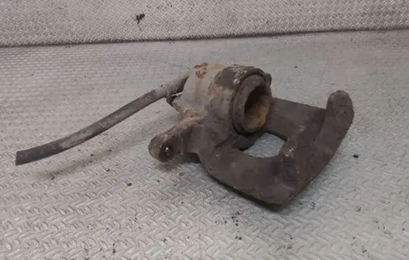Peugeot 107 Front brake caliper