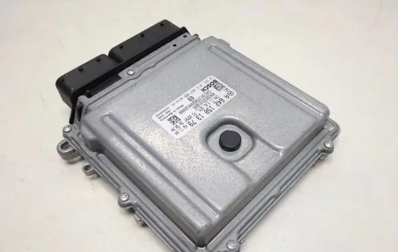 Mercedes-Benz E W211 Engine control unit/module A6421501379 0281012025