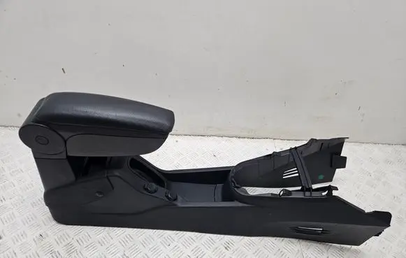 Citroen DS3 Center console 9684070077