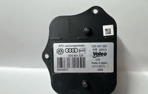 Volkswagen PASSAT B7 Headlight ballast module Xenon 3D0941329 90033571