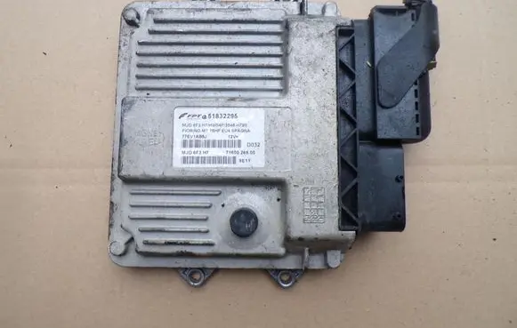 Fiat Fiorino Engine control unit/module ECU 51832295