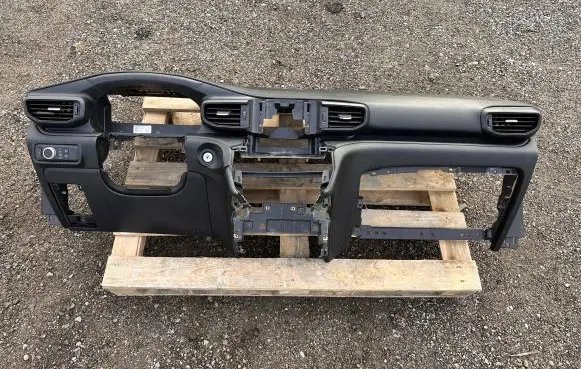 Ford Explorer VI Dashboard LB5B-S04304
