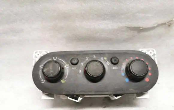 Renault Trafic III (X82) Climate control unit E1093049AC 30080060 0412018