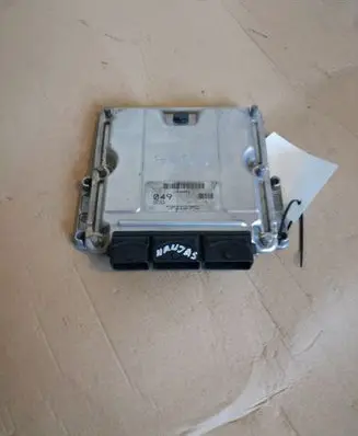 Volvo S40, V40 Engine control unit/module 0281010440