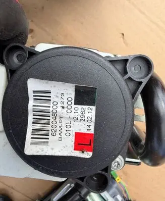 Mercedes-Benz E W212 Front seatbelt 620048100 010R0000