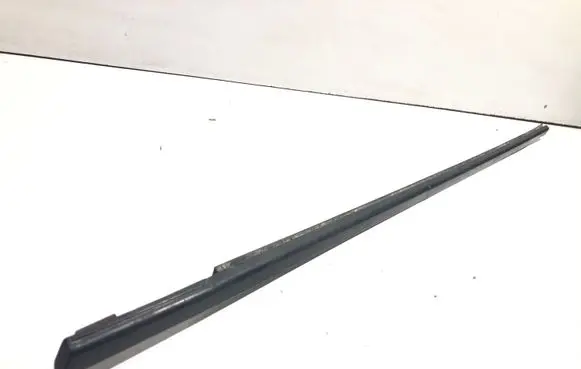 Peugeot 407 Rear door glass trim molding