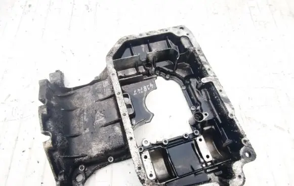 Audi A4 S4 B5 8D Oil sump