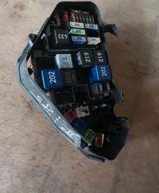Volkswagen Touareg I Fuse module