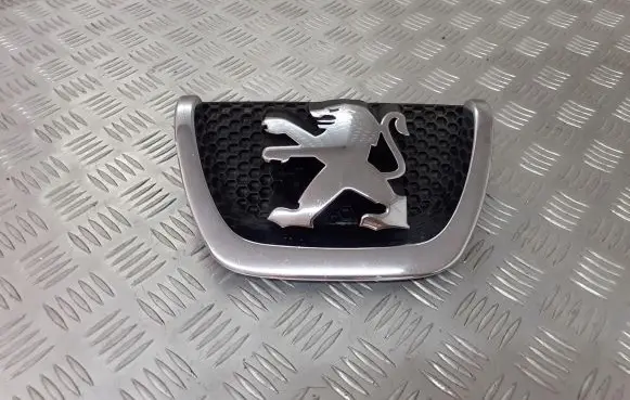 Peugeot 206+ Manufacturer badge logo/emblem 