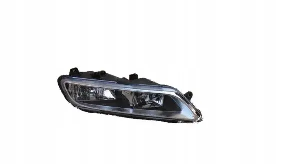 Volkswagen PASSAT B7 Front fog light