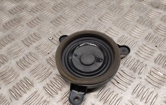 Audi A8 S8 D4 4H Front door speaker 4H0035397