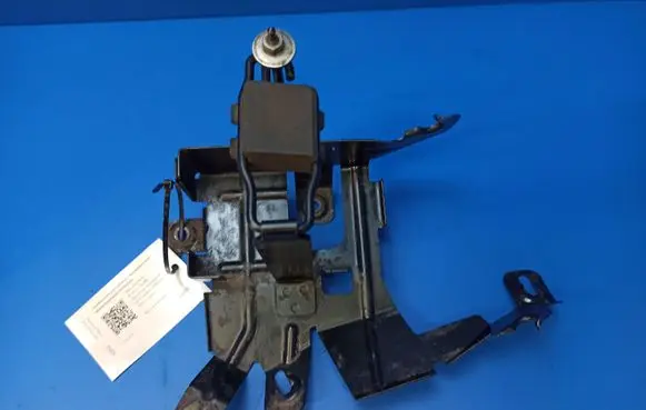 Mercedes-Benz E W211 Battery bracket 2115454440