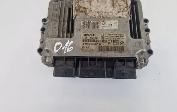 Peugeot 307 Engine control unit/module 9662517180 0281012526
