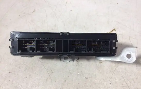 Lexus IS 200-300 ABS control unit/module 0794008433 8954053140