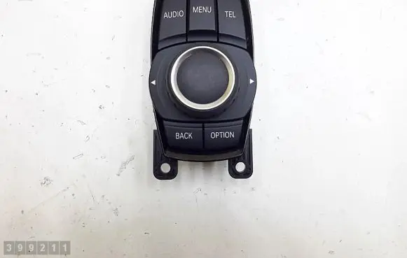 Multifunctional control switch/knob
