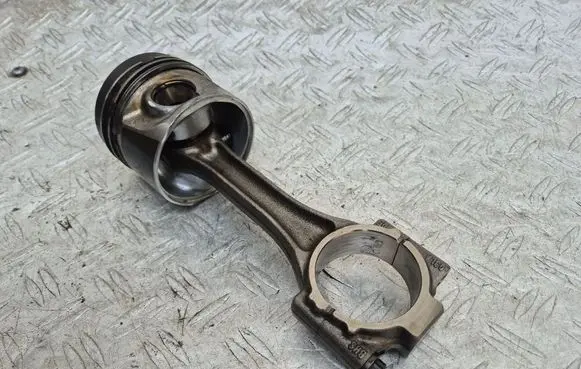 Volkswagen Caddy Piston with connecting rod 79L98 03LA BHS