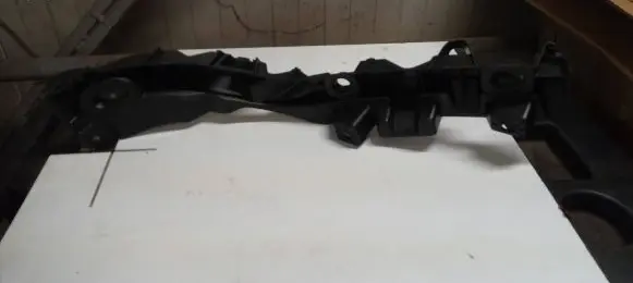 Renault Laguna III Front bumper mounting bracket 622239597r