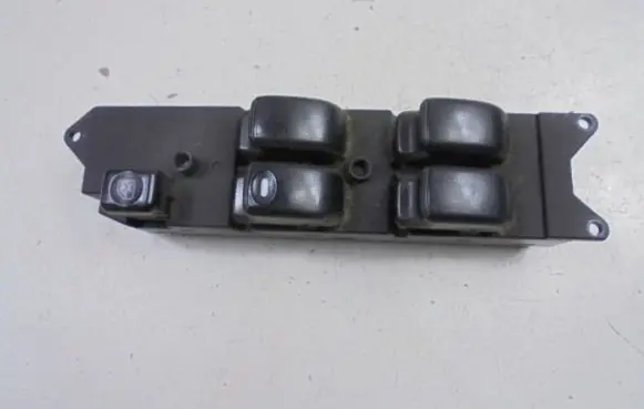 Mitsubishi Galant Electric window control switch MR252815