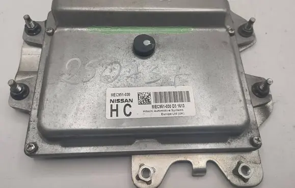 Nissan Qashqai Engine control unit/module MEC951030