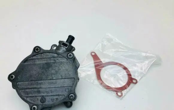 Audi A4 S4 B8 8K Vacuum pump 06E145100M 06E145417A