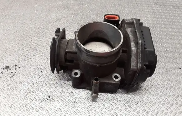 Audi A3 S3 8L Throttle valve 06A133063G