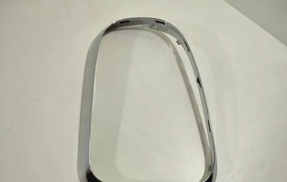 Mini Cooper Countryman F60 Rear/tail light trim molding 7385427