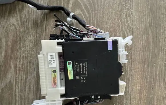 Lexus LBX Other devices 8922152B50