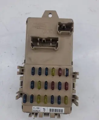 Subaru Forester SF Fuse module 000825