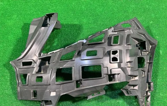 Mercedes-Benz V Class W447 Front bumper mounting bracket A4478800016