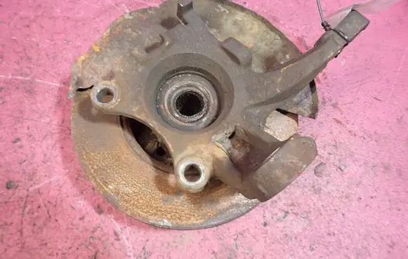 Volkswagen Transporter - Caravelle T4 Front wheel hub spindle knuckle