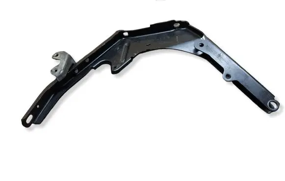 Mercedes-Benz E W211 Other engine bay part A6110900427