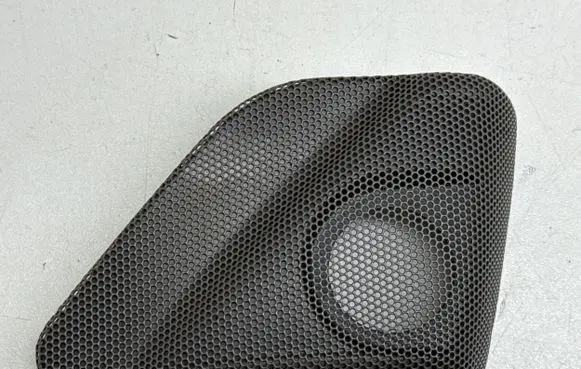 Lexus LS 400 Front door speaker cover trim 6768850010