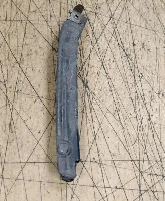Front bumper mounting bracket