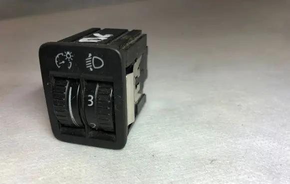 Volkswagen PASSAT B6 Headlight level height control switch 3C0941333A