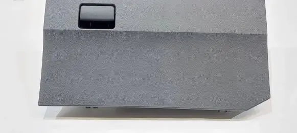 Toyota Verso Glove box