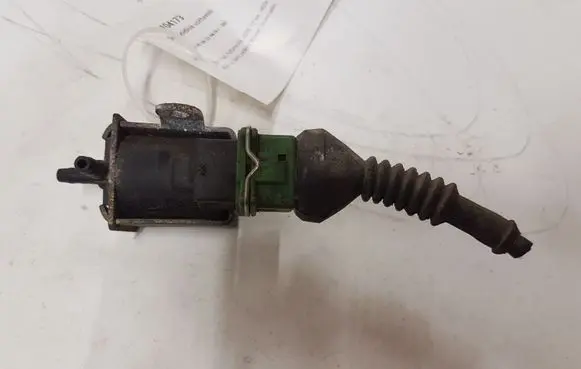 Audi A6 S6 C5 4B Turbo solenoid valve 026906283H
