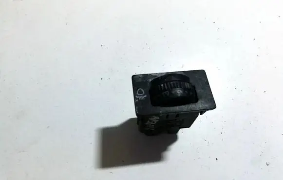 Toyota Avensis T220 Headlight level height control switch