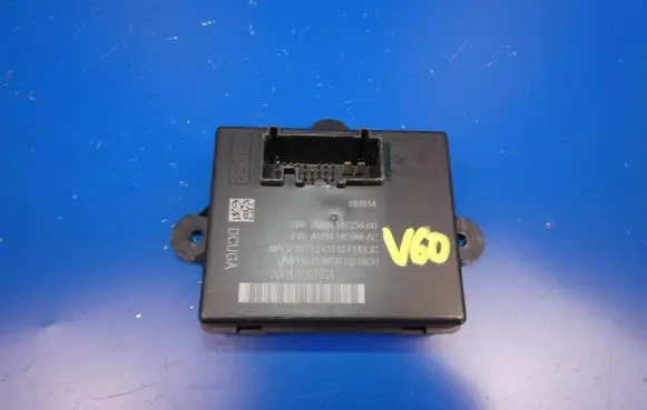 Volvo S60 Door control unit/module AV6N14C236BB 31343873 AV6N14C068AE