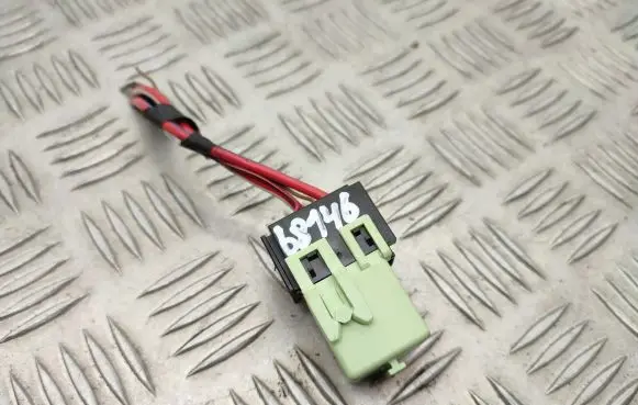 BMW 5 F10 F11 Other relay 8373700 837370001