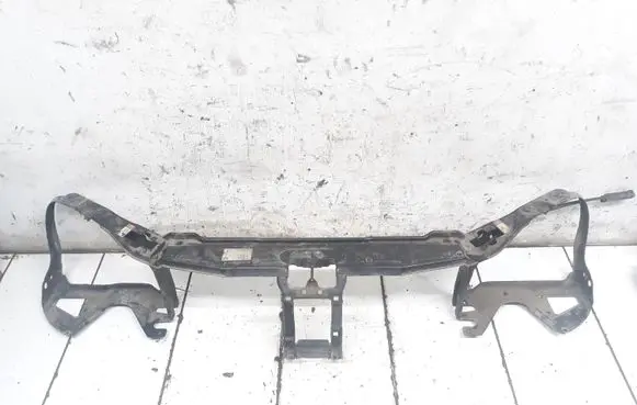 Top upper radiator support slam panel