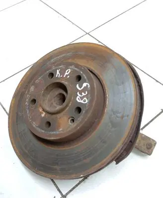 Mercedes-Benz Vito Viano W639 Front wheel hub spindle knuckle