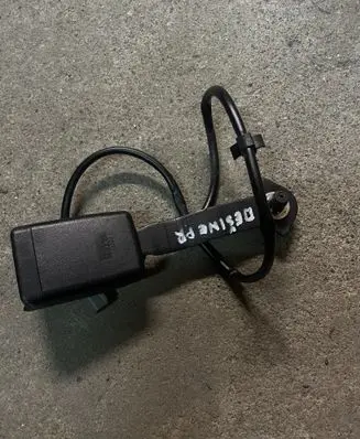 Mazda CX-7 Front seatbelt buckle