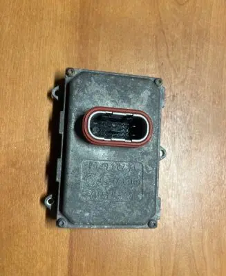 Mercedes-Benz E W211 Headlight ballast module Xenon A0028206026