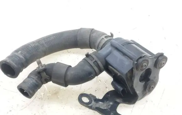 Seat Leon (5F) Electric auxiliary coolant/water pump 5Q0965561B 704071160 5Q0122073AE