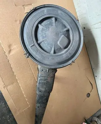 Opel Kadett B Air filter box