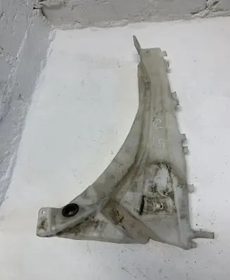Volvo S40 Windshield washer fluid reservoir/tank 4N5113K163AC 30657122 4N5113K163BC
